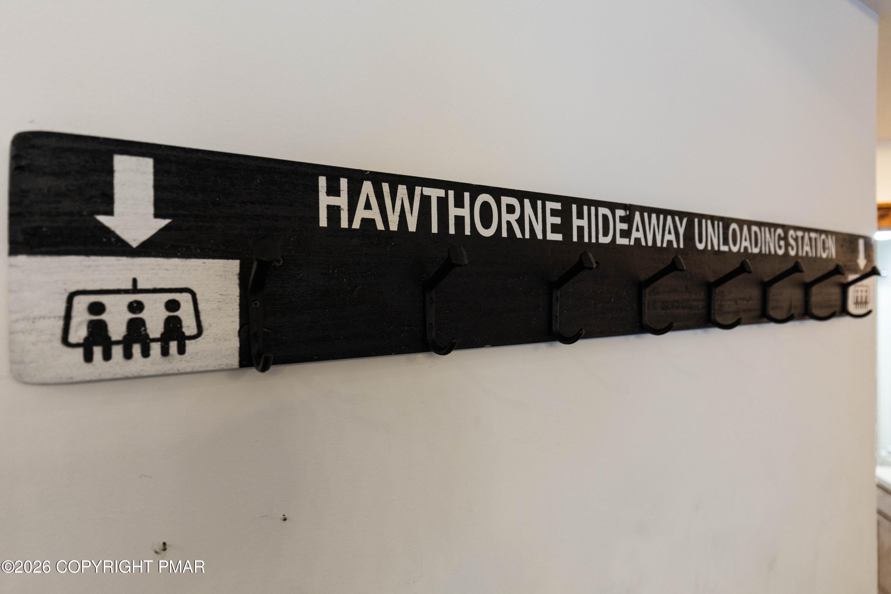 179 Hawthorne Court