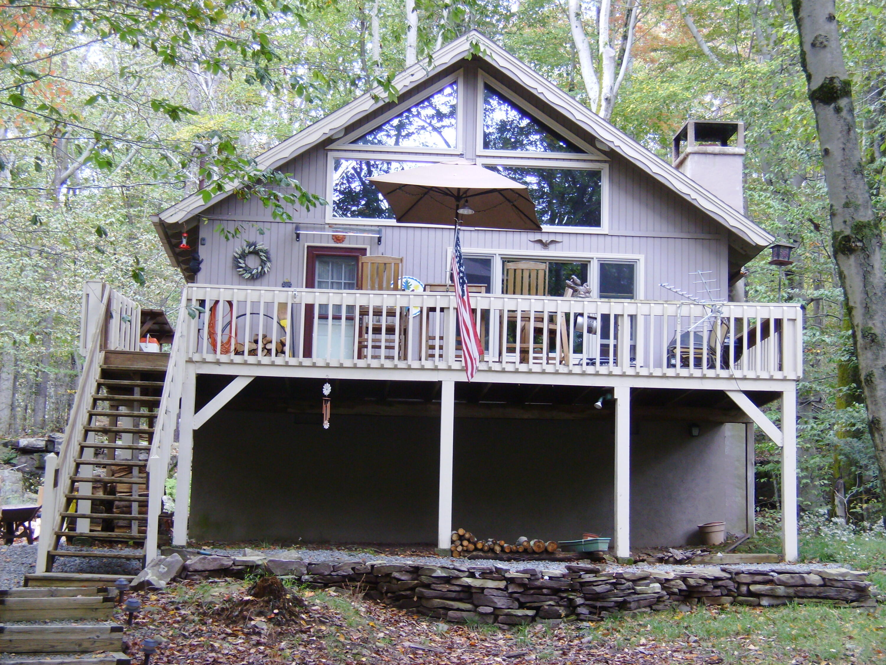 1008 Locust Drive, Newfoundland, Pennsylvania image 1