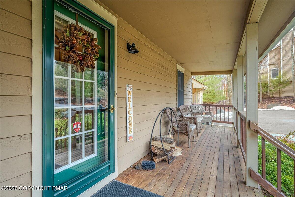 723 Lower Deer Valley Road