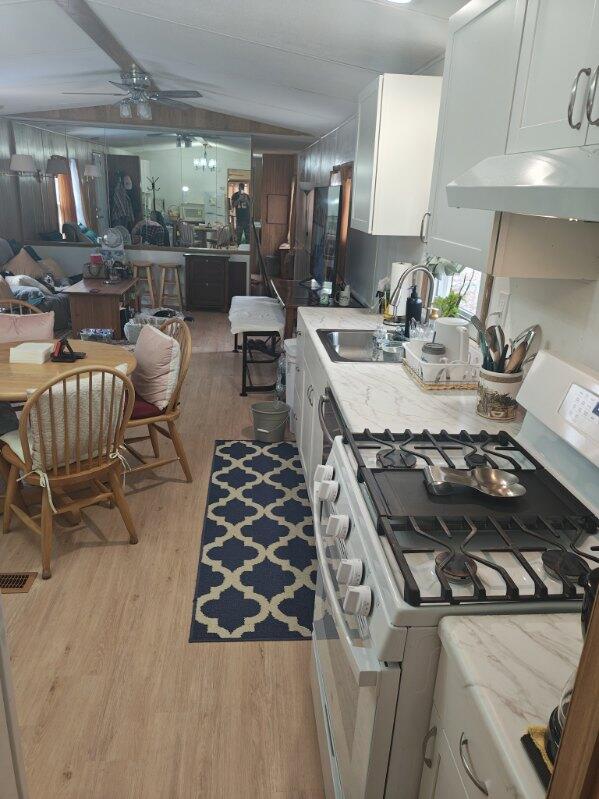 26 Smoke Signal Path, Gouldsboro, Pennsylvania image 3