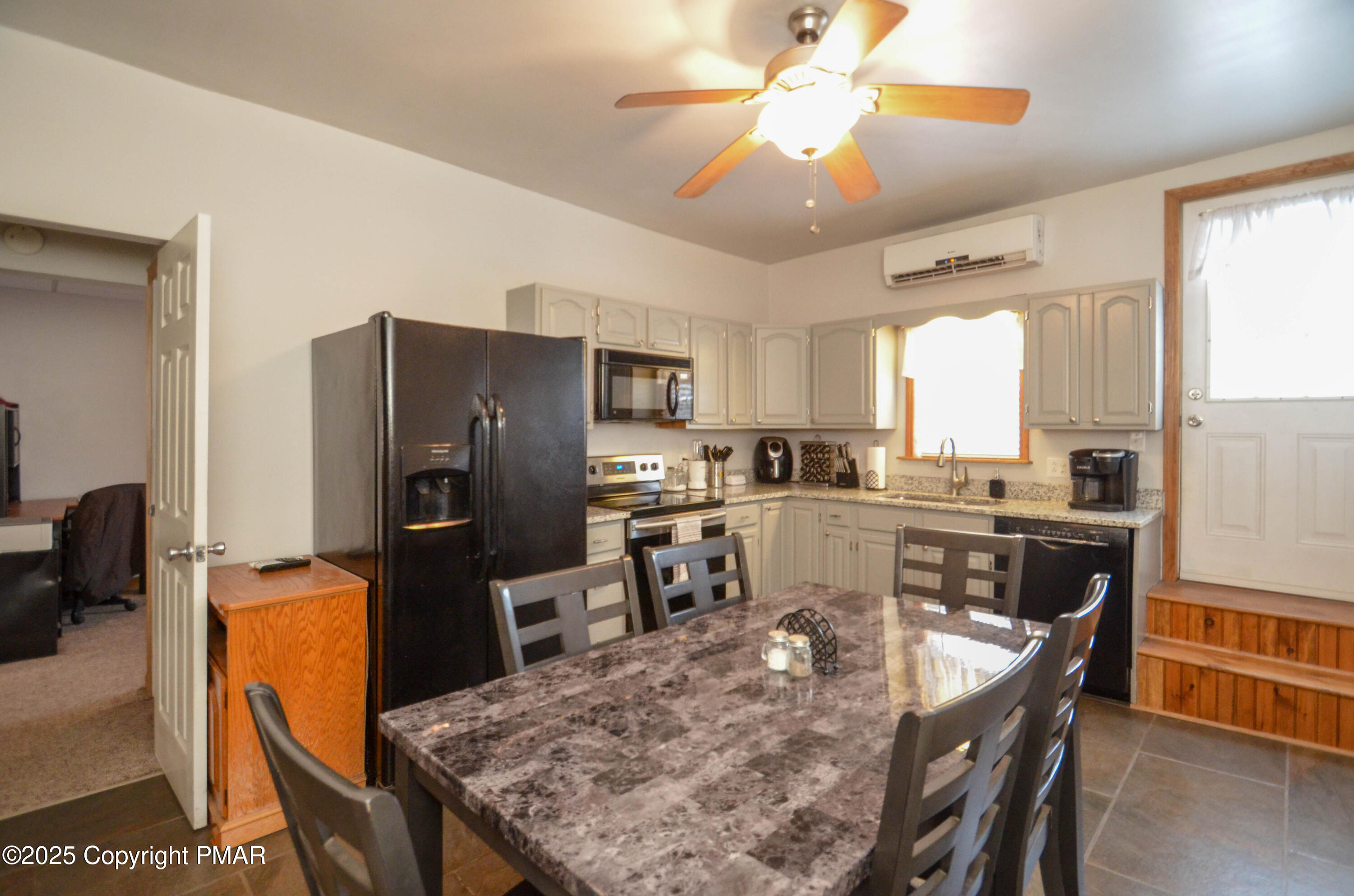 425 W Shamokin Street, Trevorton, Pennsylvania image 7