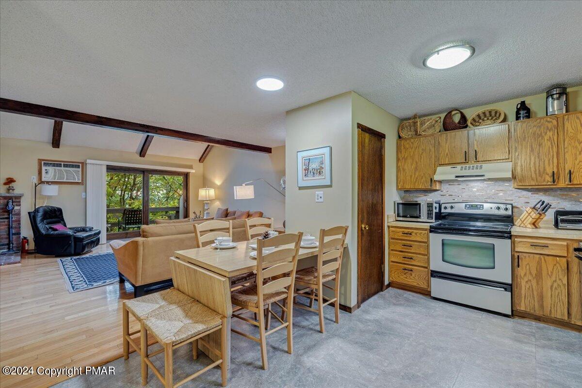 129 Cross Country Lane, Tannersville, Pennsylvania image 7