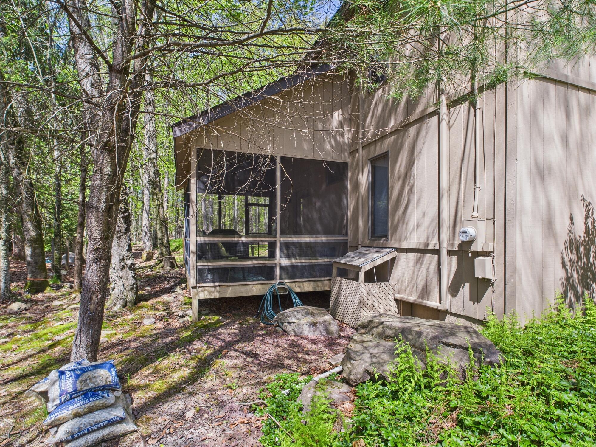 5541 Fox Run Road, Pocono Pines, Pennsylvania image 9