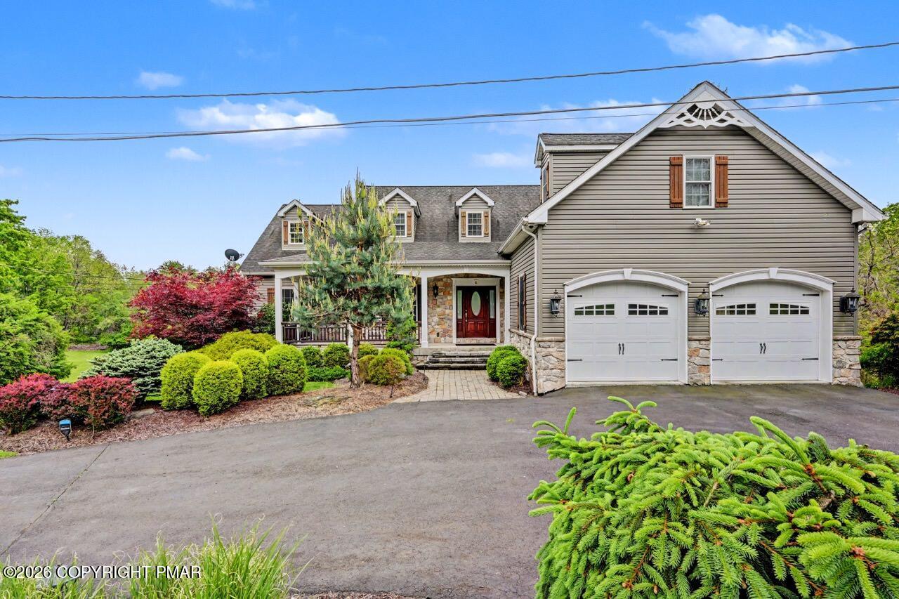 3 Redwood Lane