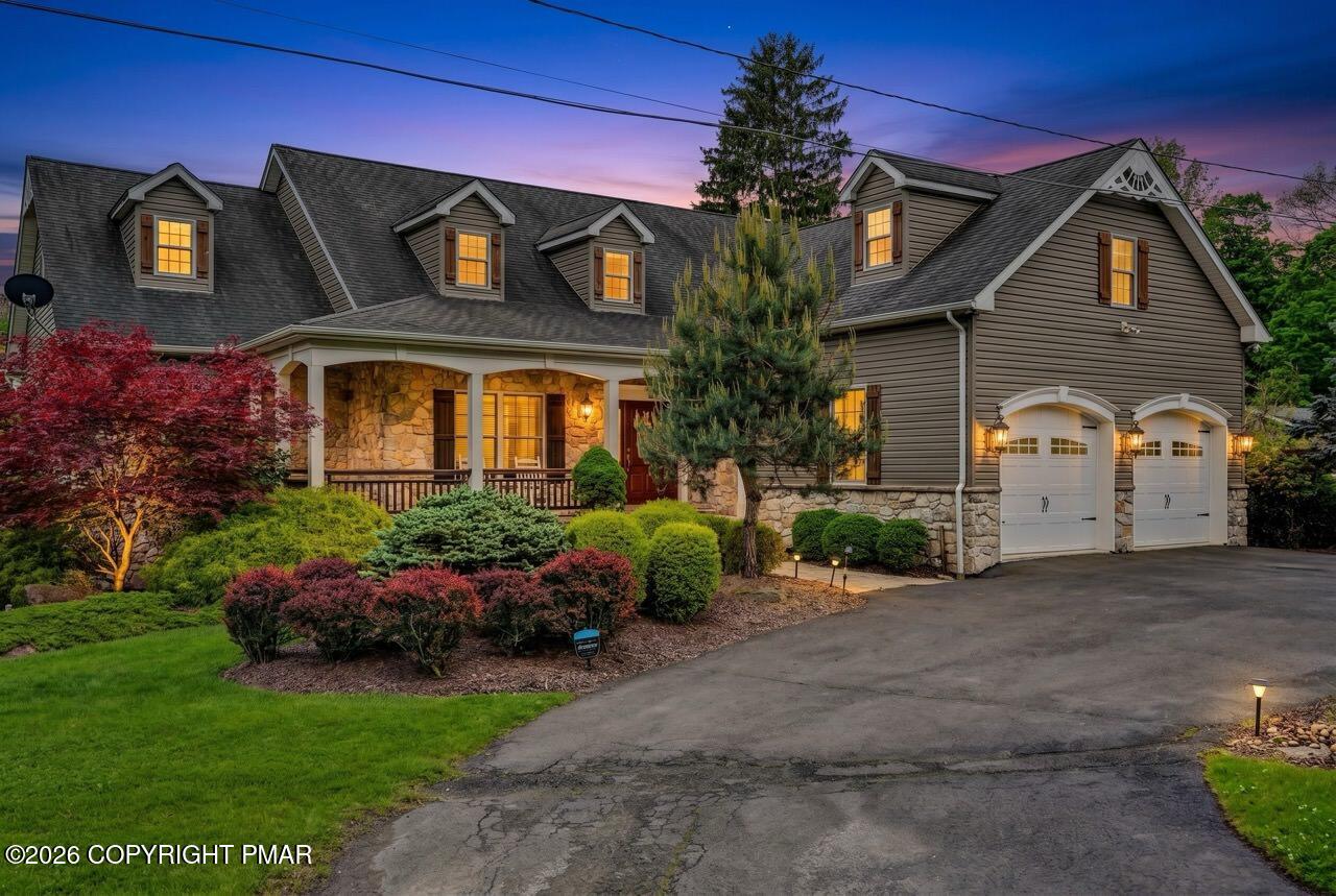 3 Redwood Lane