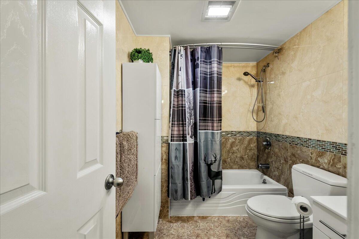 31 Middle Village Way, Tannersville, Pennsylvania image 37