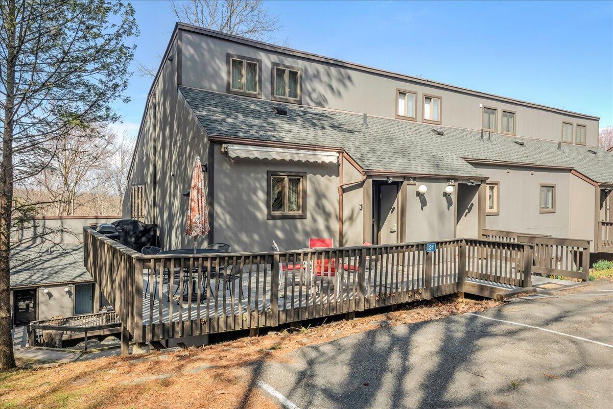 31 Middle Village Way, Tannersville, Pennsylvania image 4