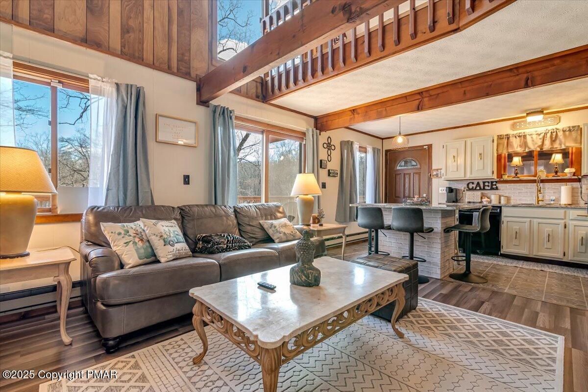 1037 Porter Drive, Bushkill, Pennsylvania image 2