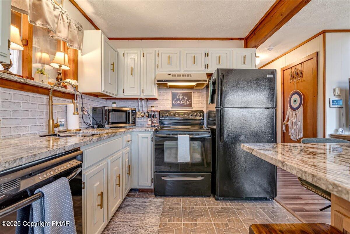 1037 Porter Drive, Bushkill, Pennsylvania image 6