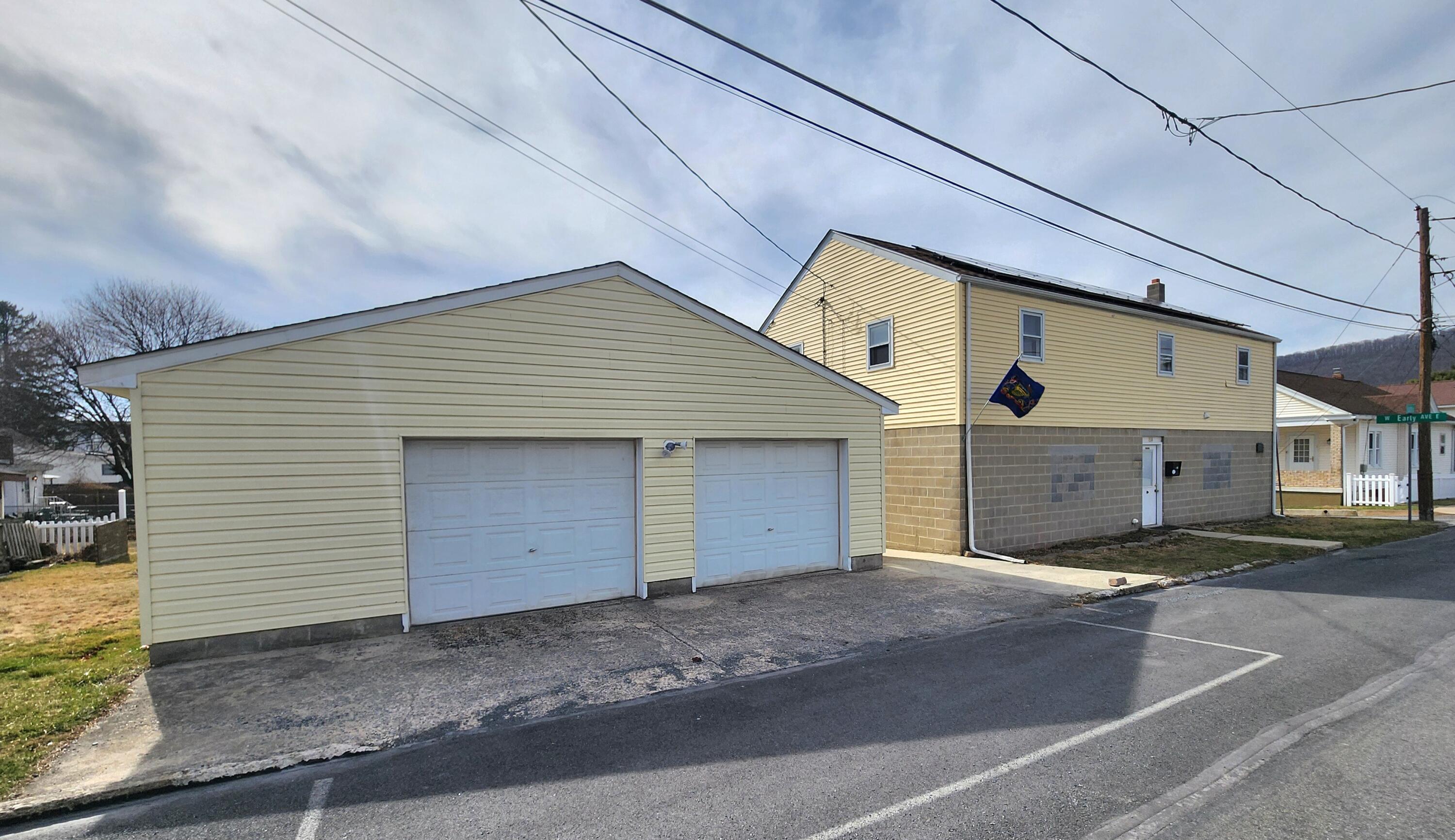 158 4th Street, Coaldale, Pennsylvania image 1