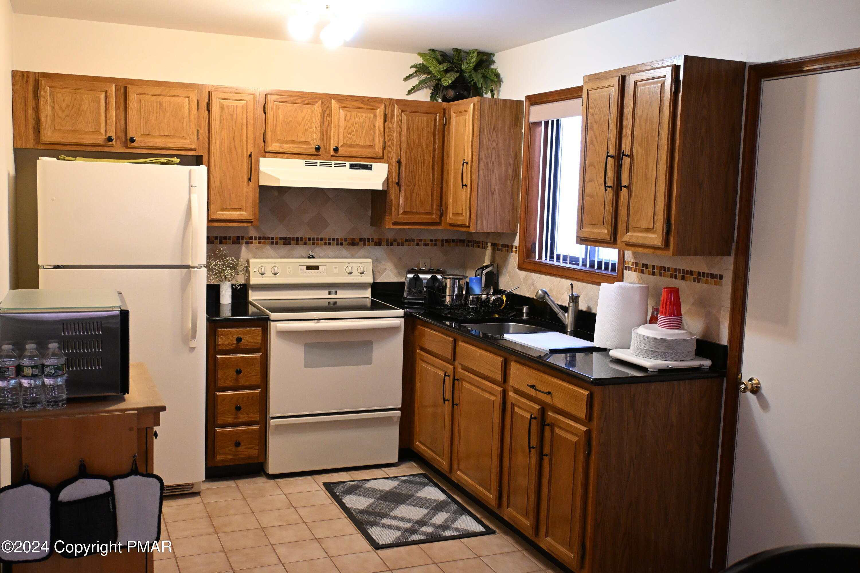 101 Withywindle Way, Tamiment, Pennsylvania image 2