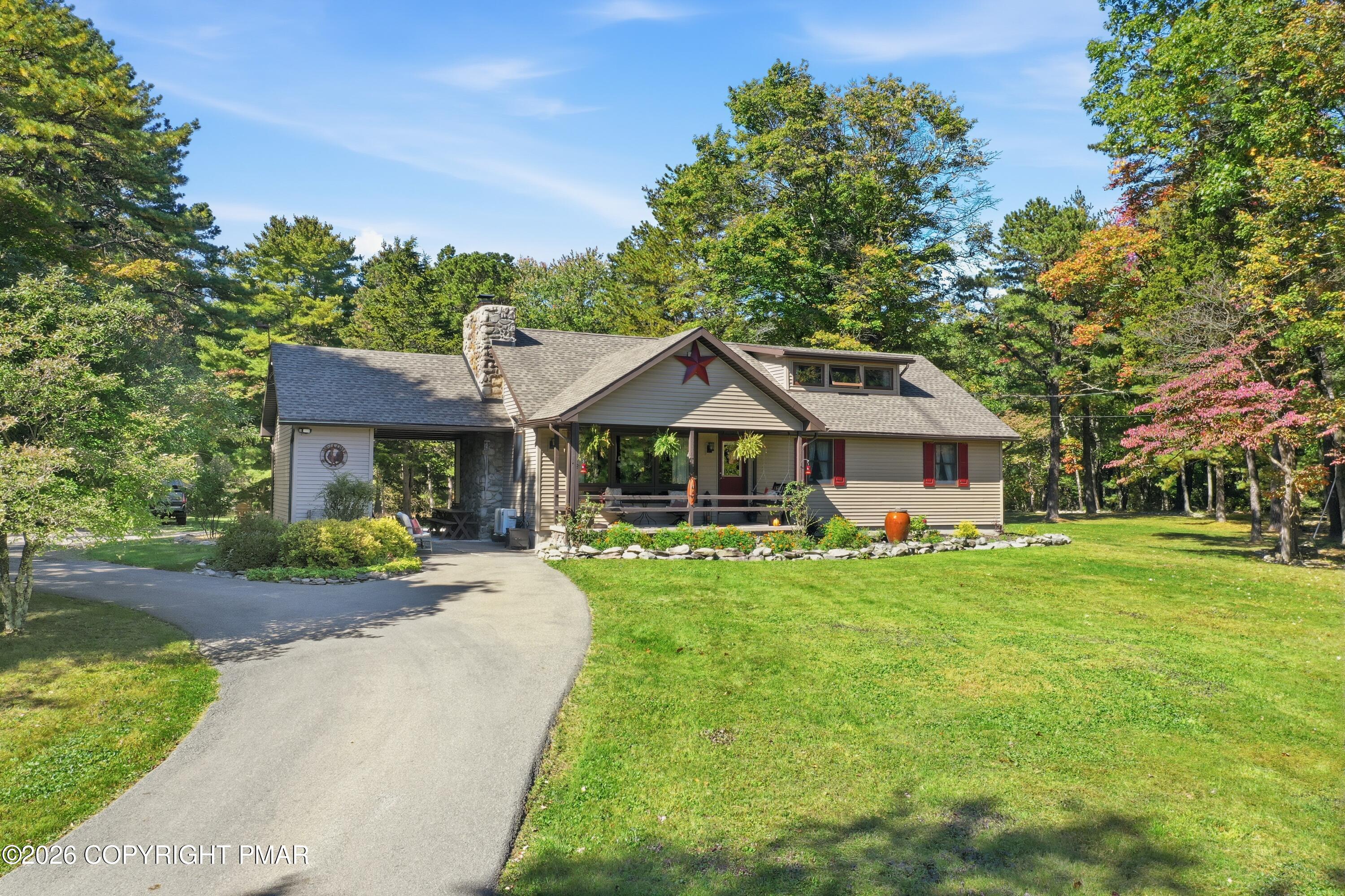 1437 Twin Pine Road