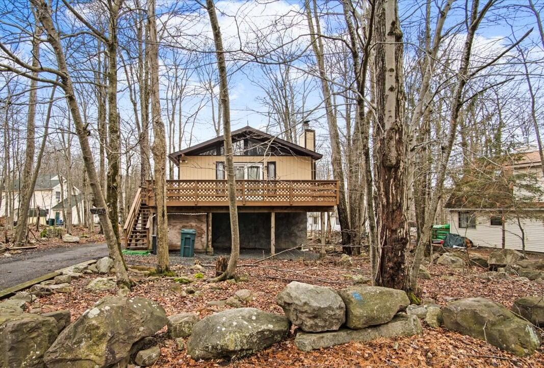 8062 Red Squirrel Drive, Tobyhanna, Pennsylvania image 1