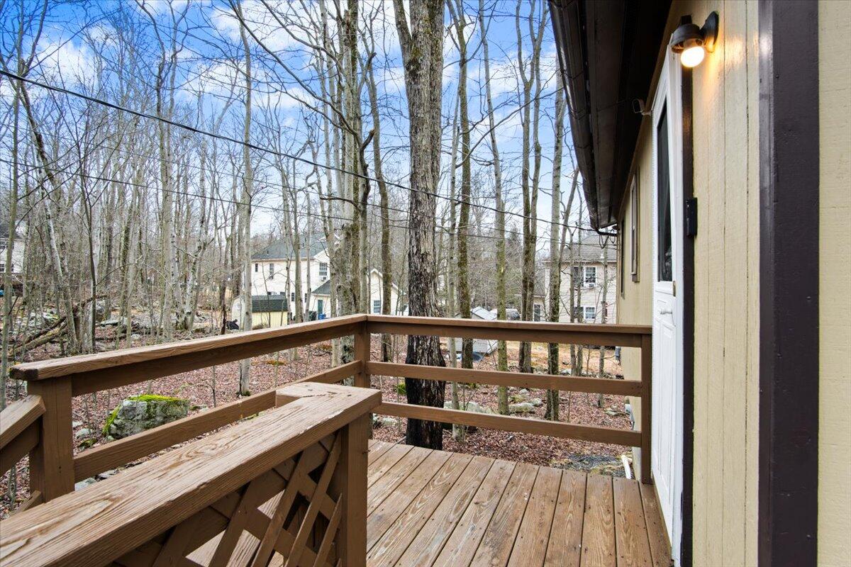 8062 Red Squirrel Drive, Tobyhanna, Pennsylvania image 13