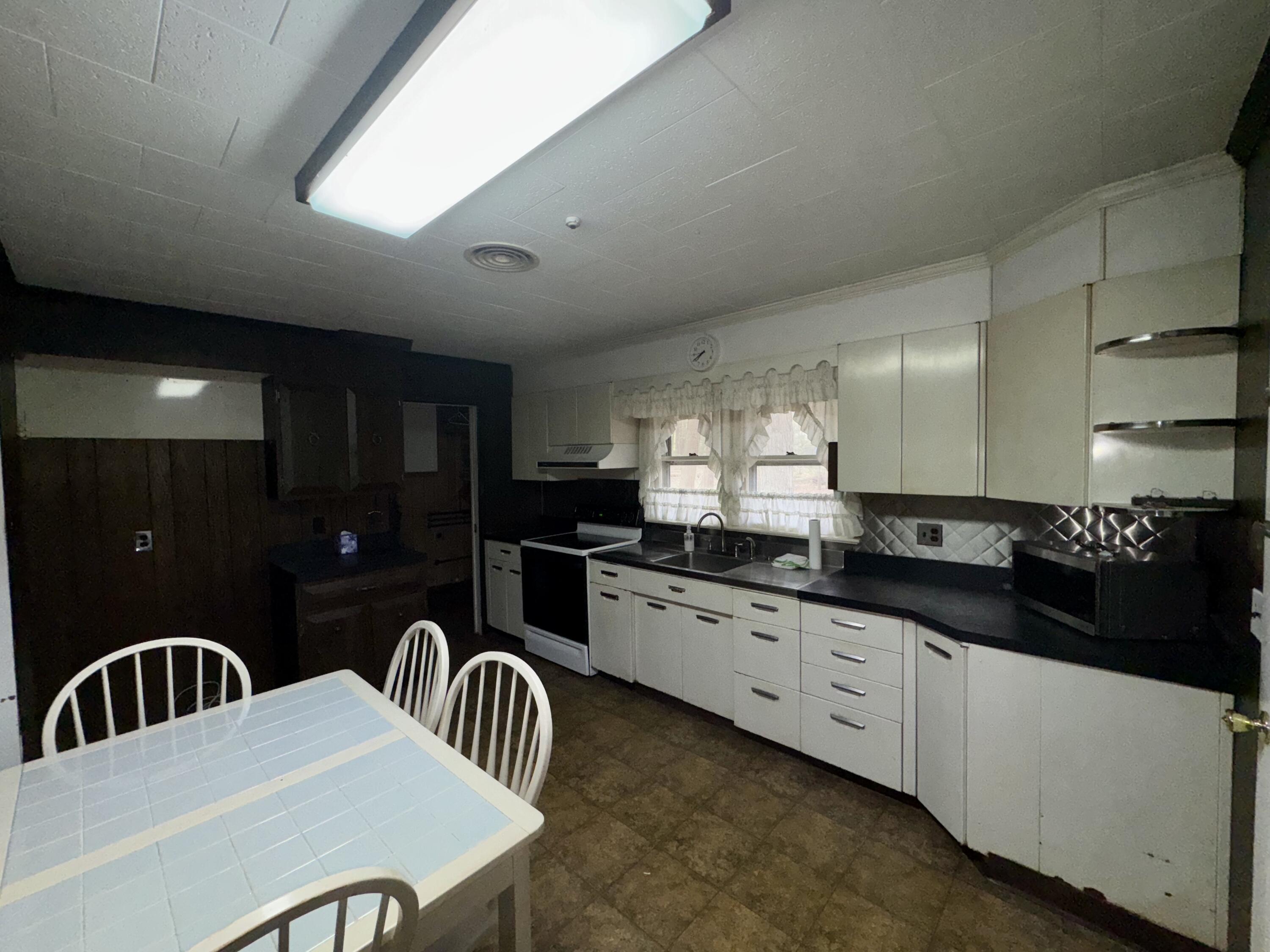 109 Hemlock Drive, Kunkletown, Pennsylvania image 4
