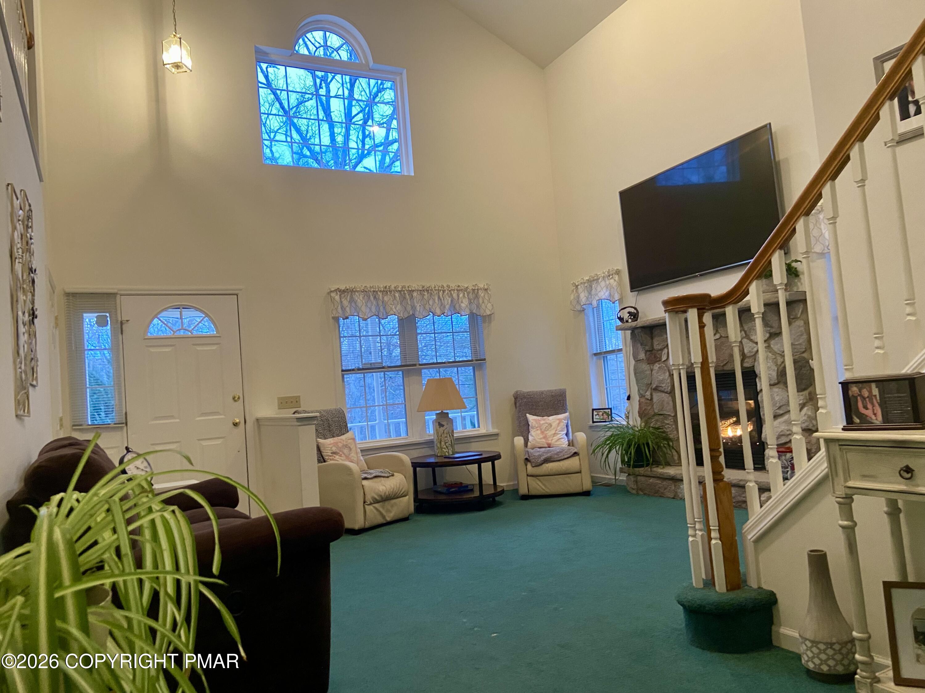 7004 Woodbridge Drive W