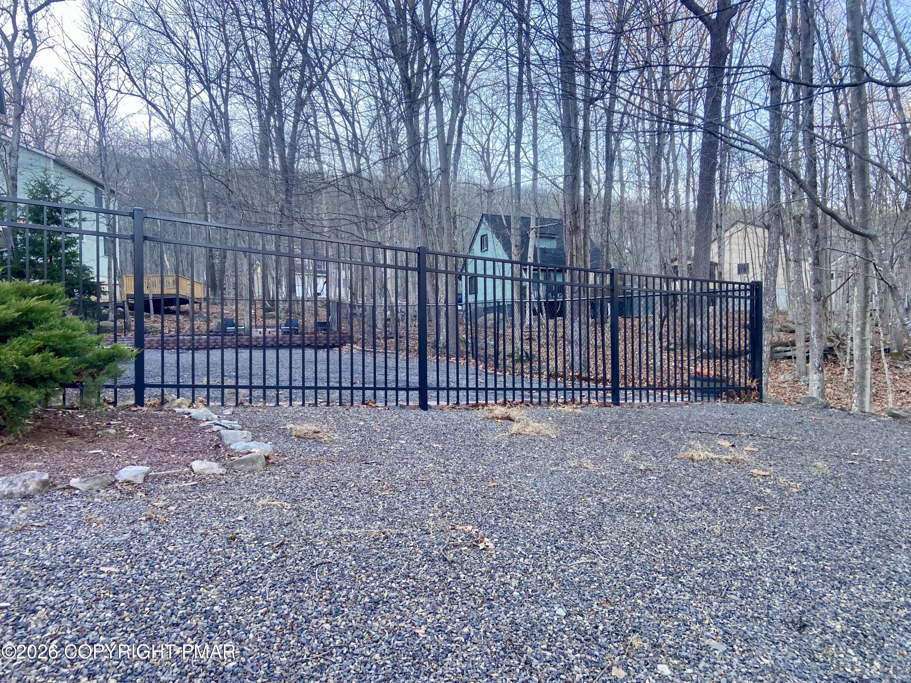 7004 Woodbridge Drive W