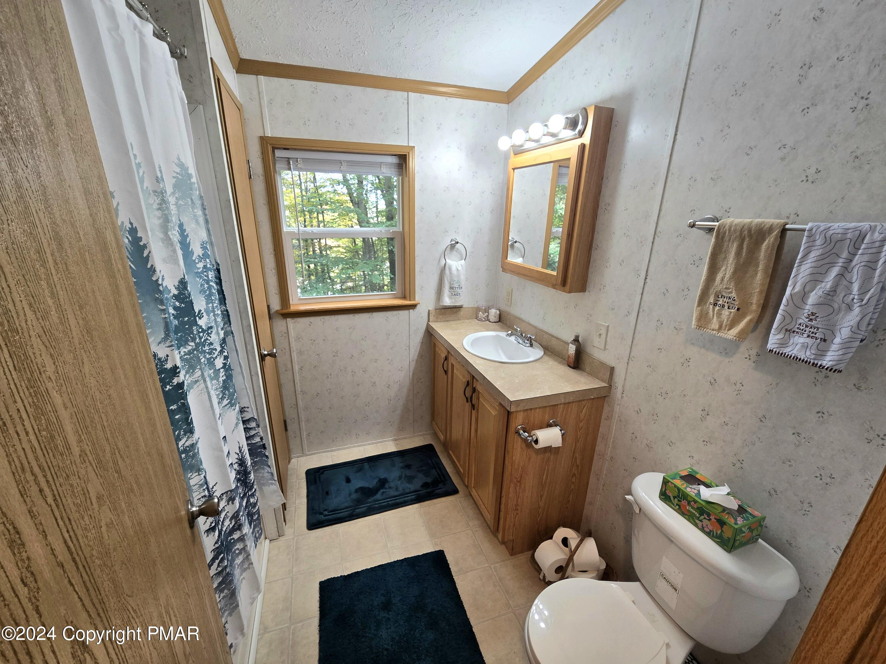 104 S Granite Drive, Greentown, Pennsylvania image 13