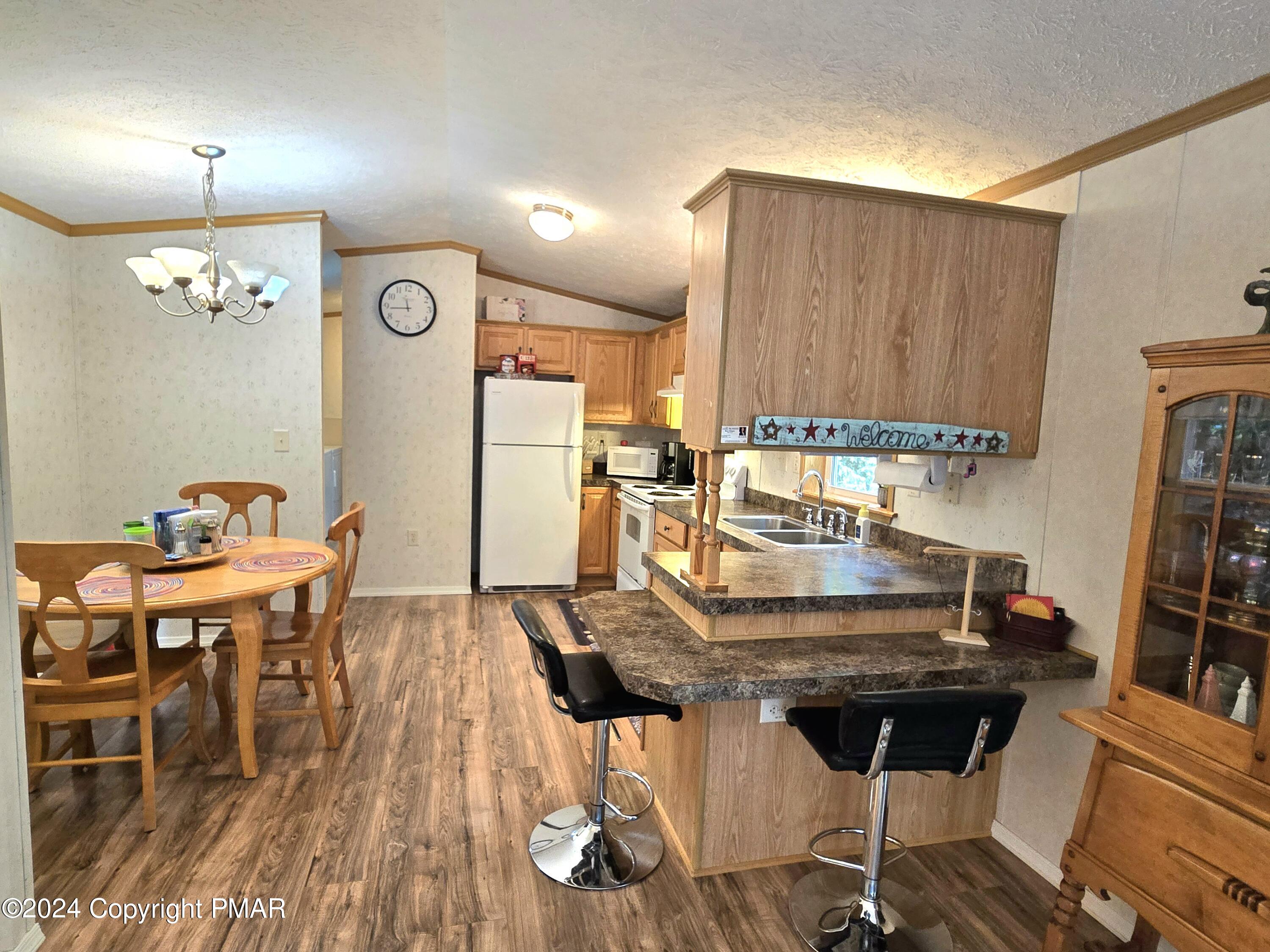 104 S Granite Drive, Greentown, Pennsylvania image 7