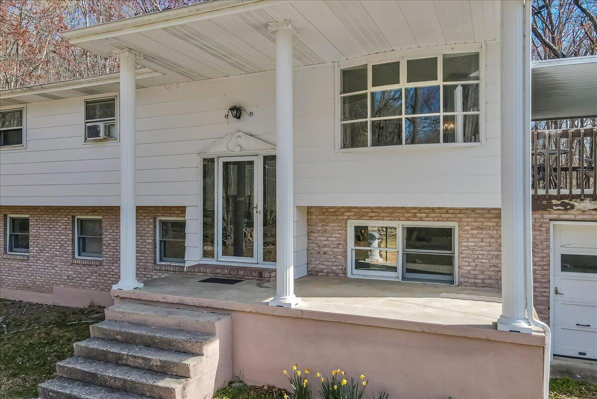 253 Beaver Drive, East Stroudsburg, Pennsylvania image 2