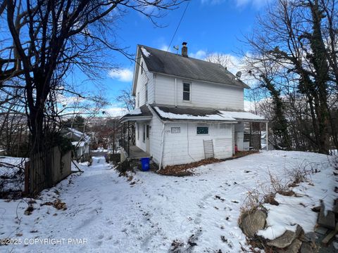 Homes For Sale - 1320 Wyoming Avenue #REAR 2<br/> Scranton, PA 18509