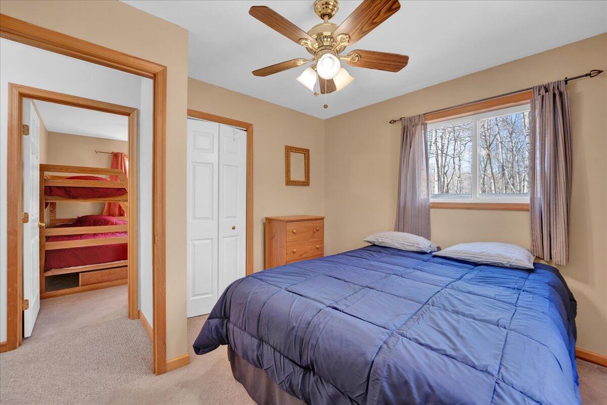 1565 Lake Lane, Pocono Lake, Pennsylvania image 29