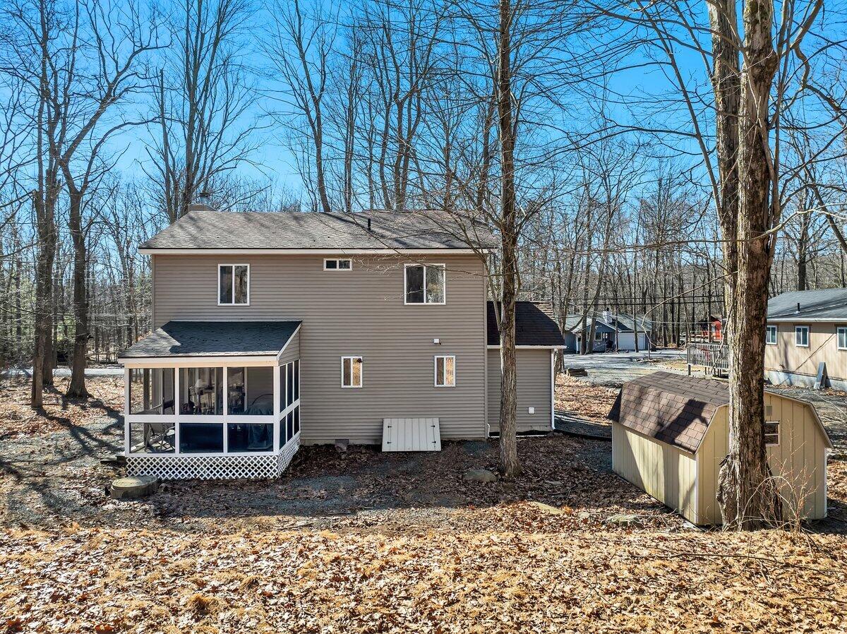 1565 Lake Lane, Pocono Lake, Pennsylvania image 36