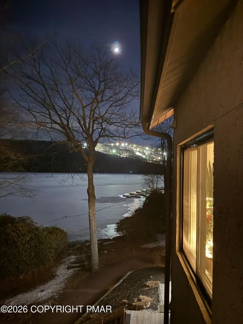 Condo For Sale - 19 Midlake Drive # 302C<br/> Carbon County, Lake Harmony, PA 18624