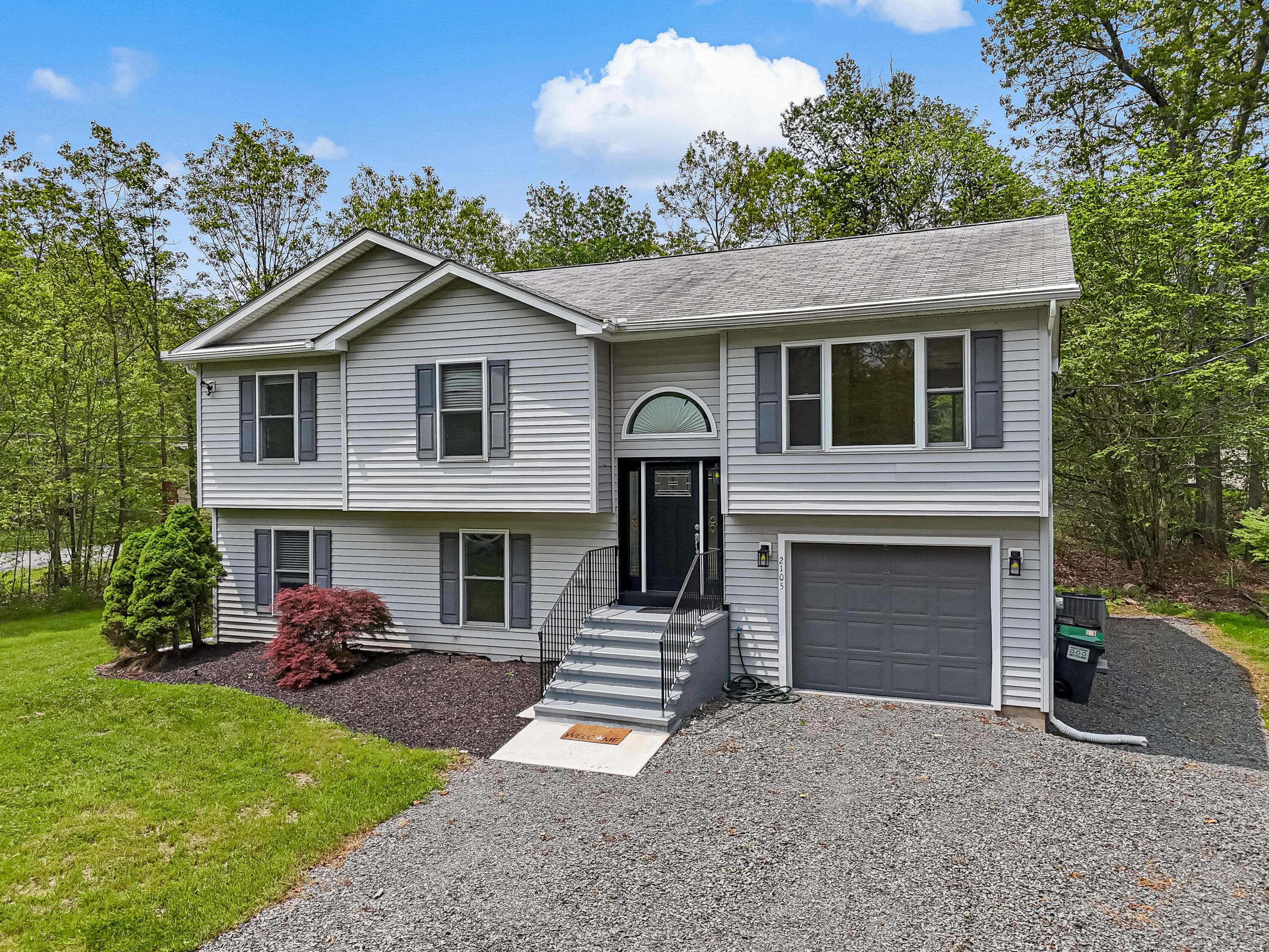 2105 Cottonwood Lane