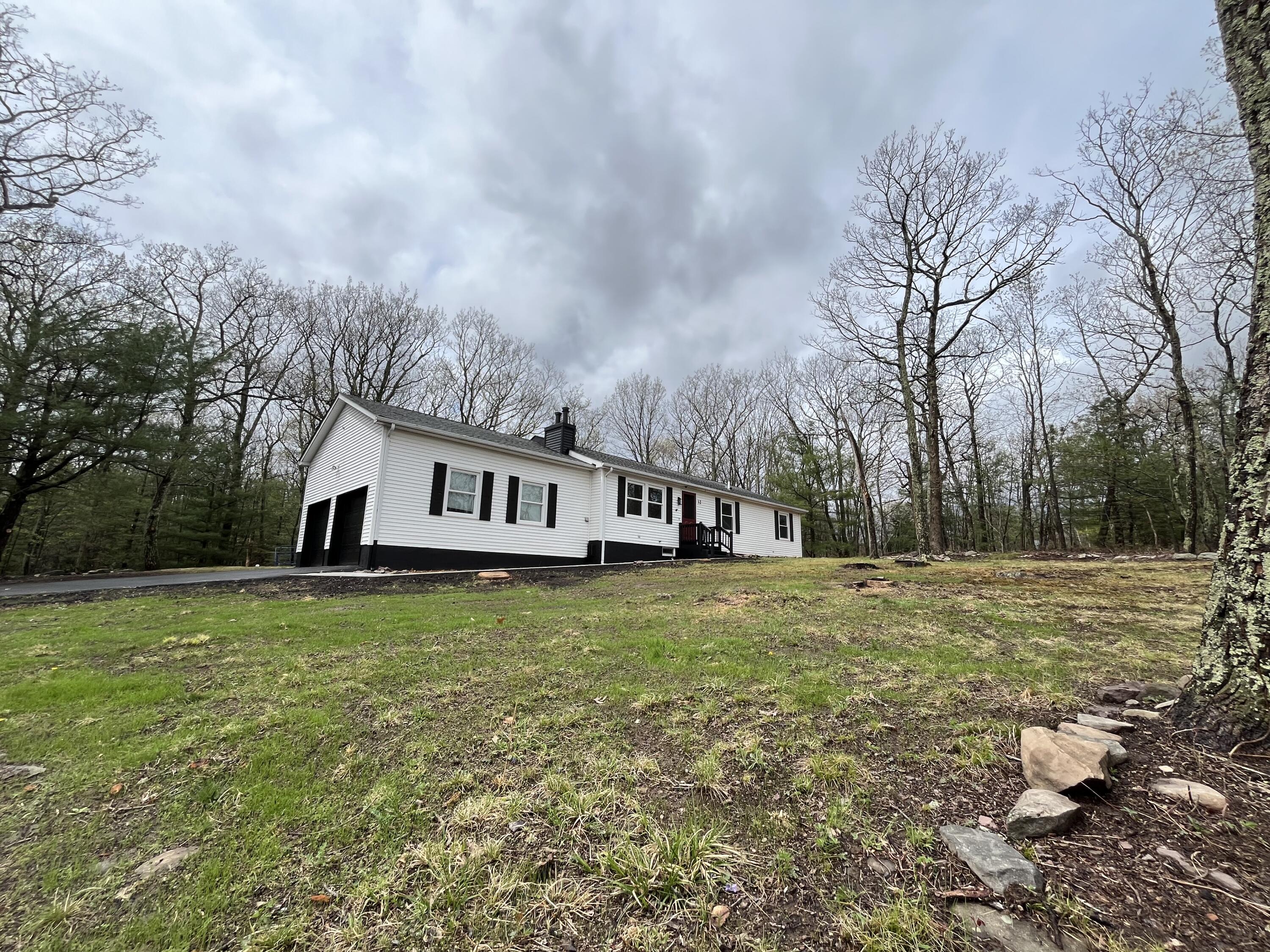 3015 Mountain Terrace, Stroudsburg, Pennsylvania image 2