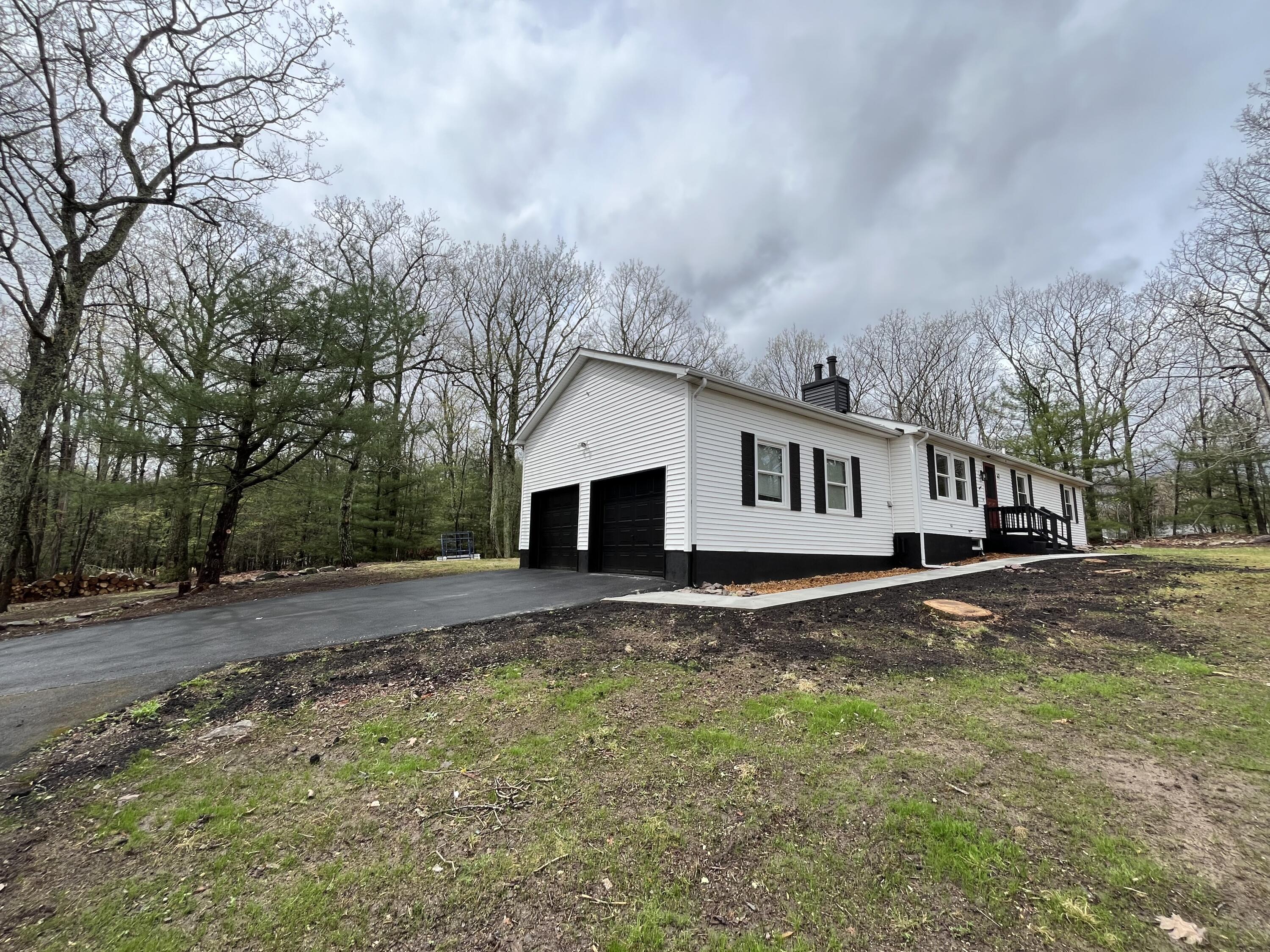 3015 Mountain Terrace, Stroudsburg, Pennsylvania image 3