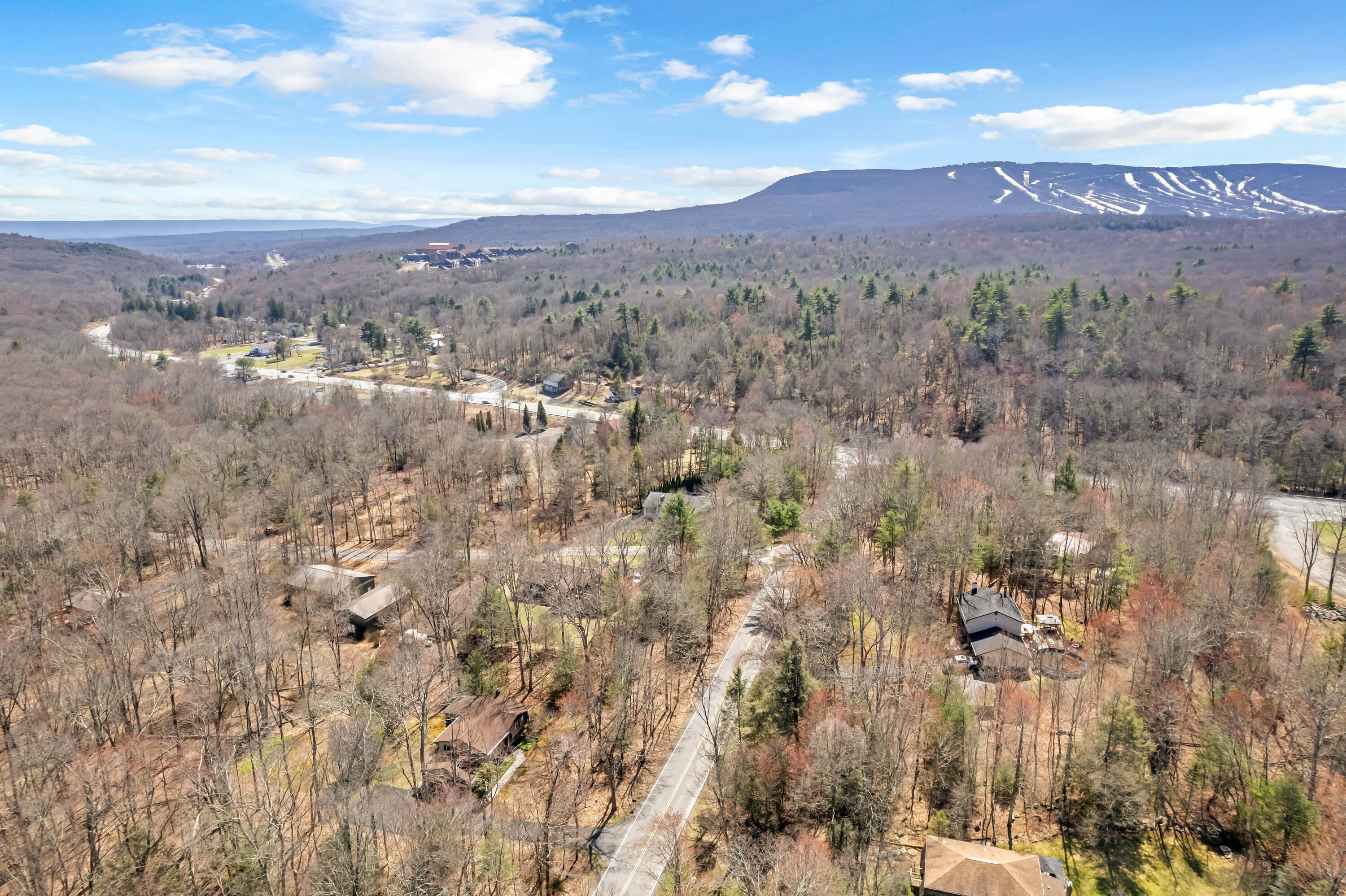 1134 Scotrun Drive, Scotrun, Pennsylvania image 8