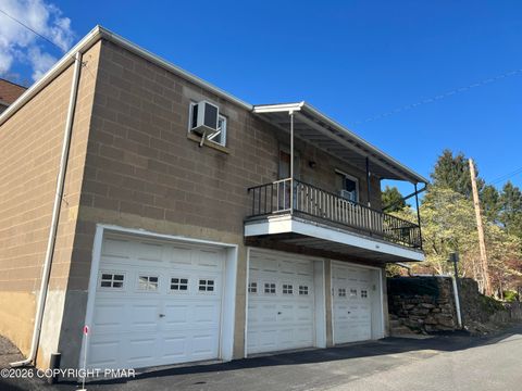 144 E Diaz Avenue Nesquehoning PA 18240