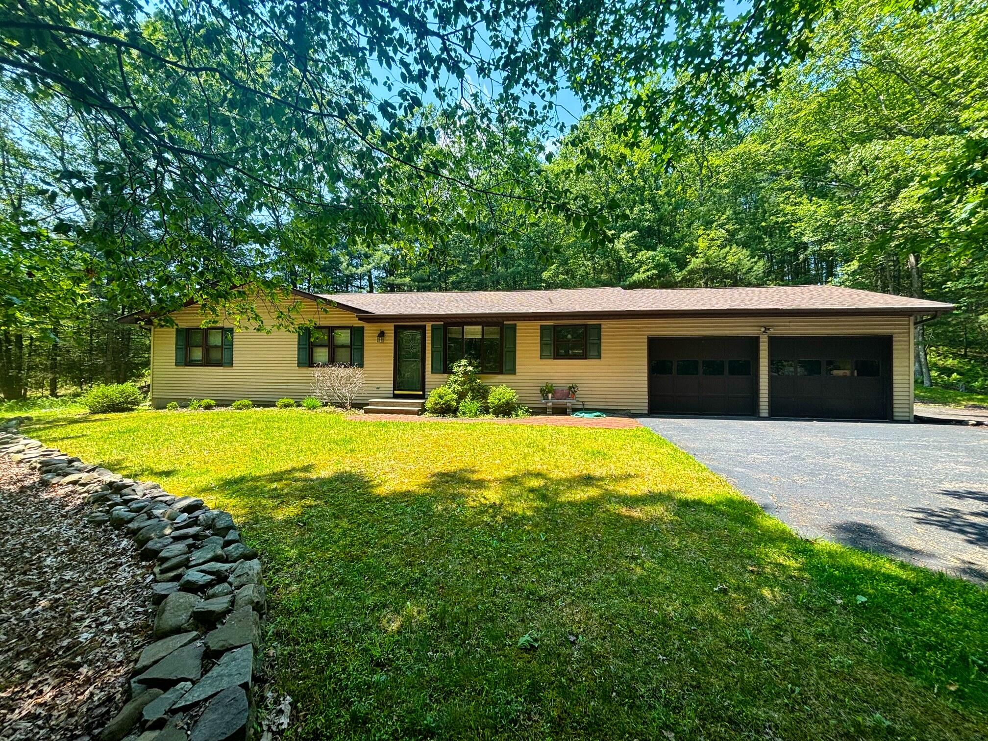 132 Winding Way, Saylorsburg, Pennsylvania image 1