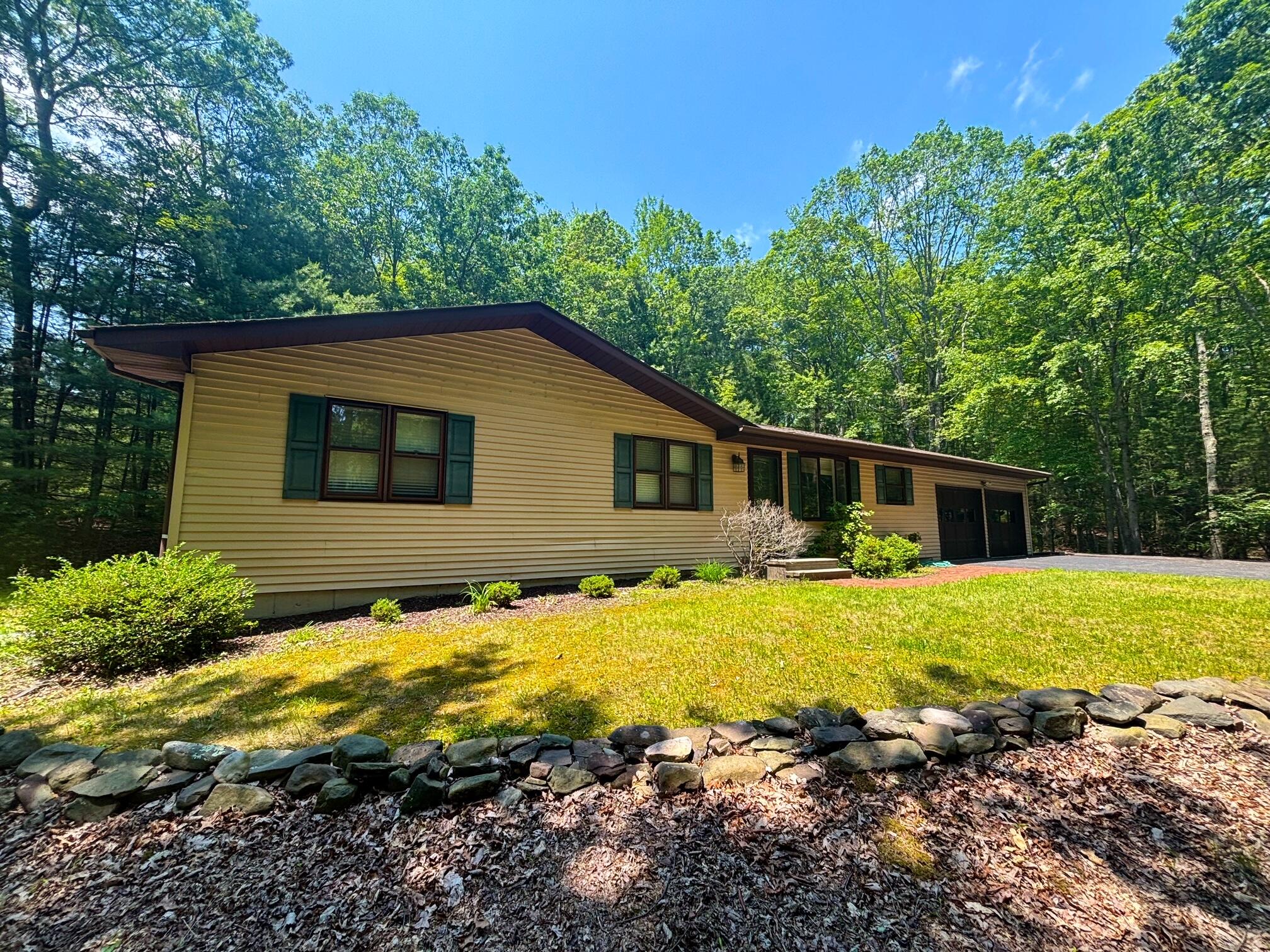 132 Winding Way, Saylorsburg, Pennsylvania image 2