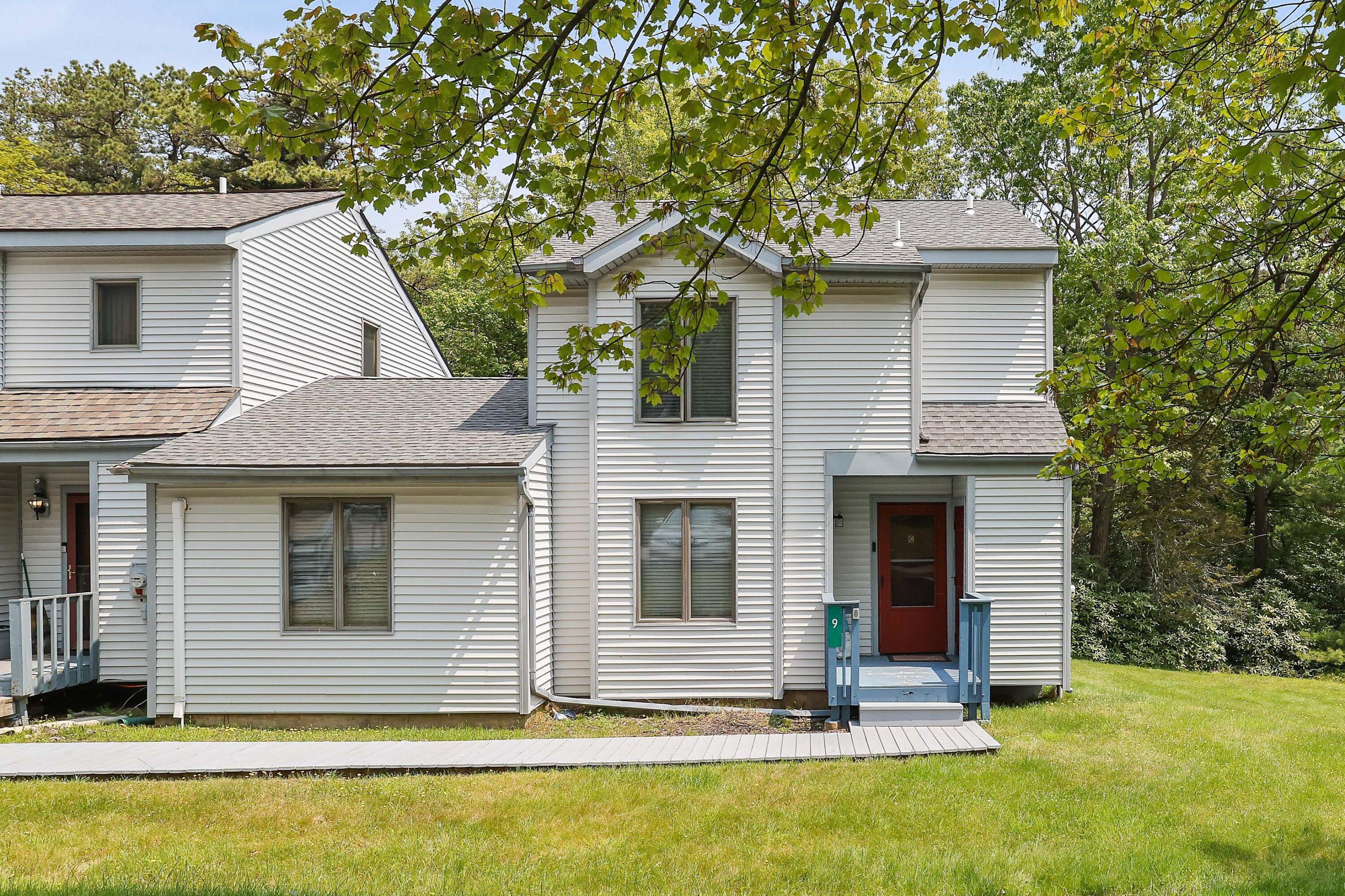 9 Gregory Place, Lake Harmony, Pennsylvania image 2