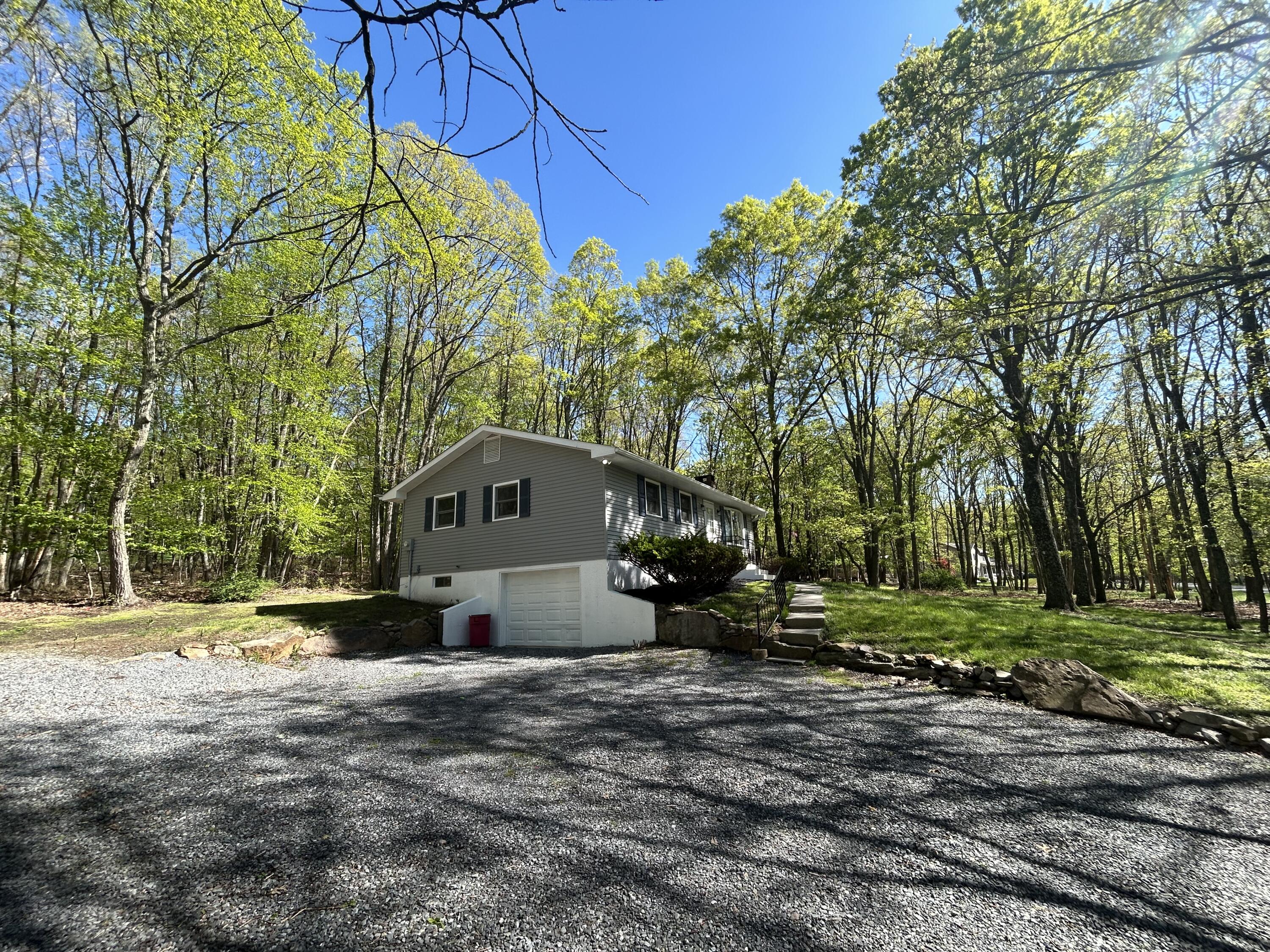 3237 Woodcrest Avenue, Effort, Pennsylvania image 5