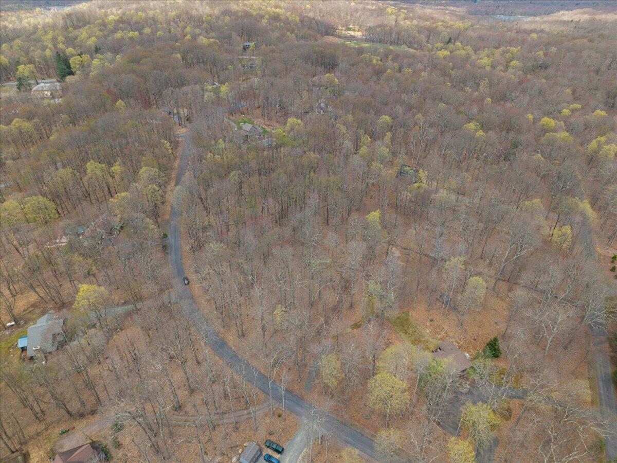 Oak Leaf Ln 25, Pocono Lake, Pennsylvania image 6