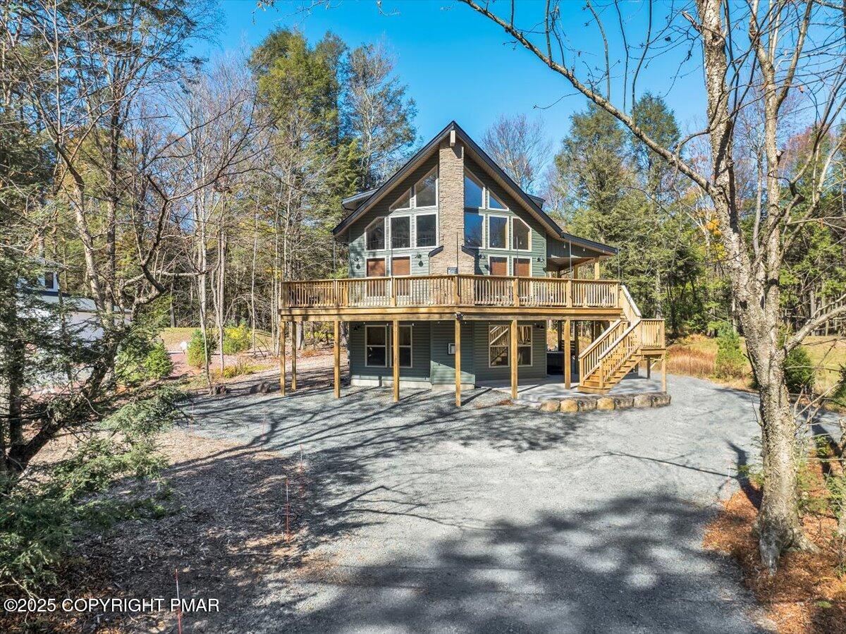 213 Longfellow Circle