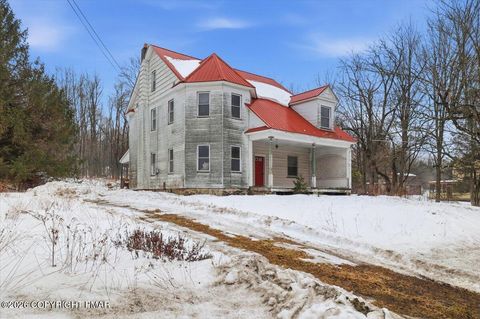 Homes For Sale - 442 Main Street<br/> Gouldsboro, PA 18424