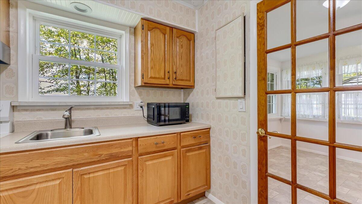 1144 Lexington Avenue, Pocono Summit, Pennsylvania image 20