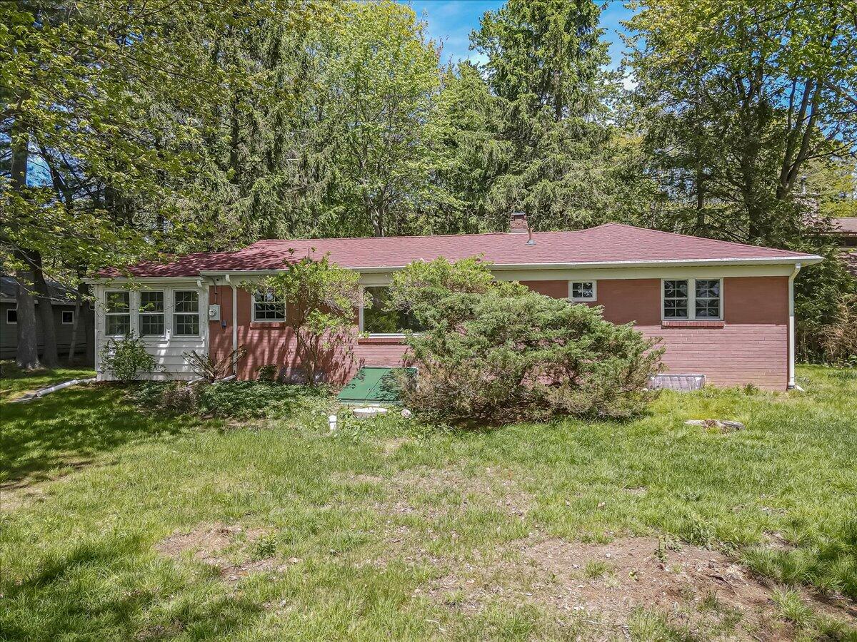 1144 Lexington Avenue, Pocono Summit, Pennsylvania image 43