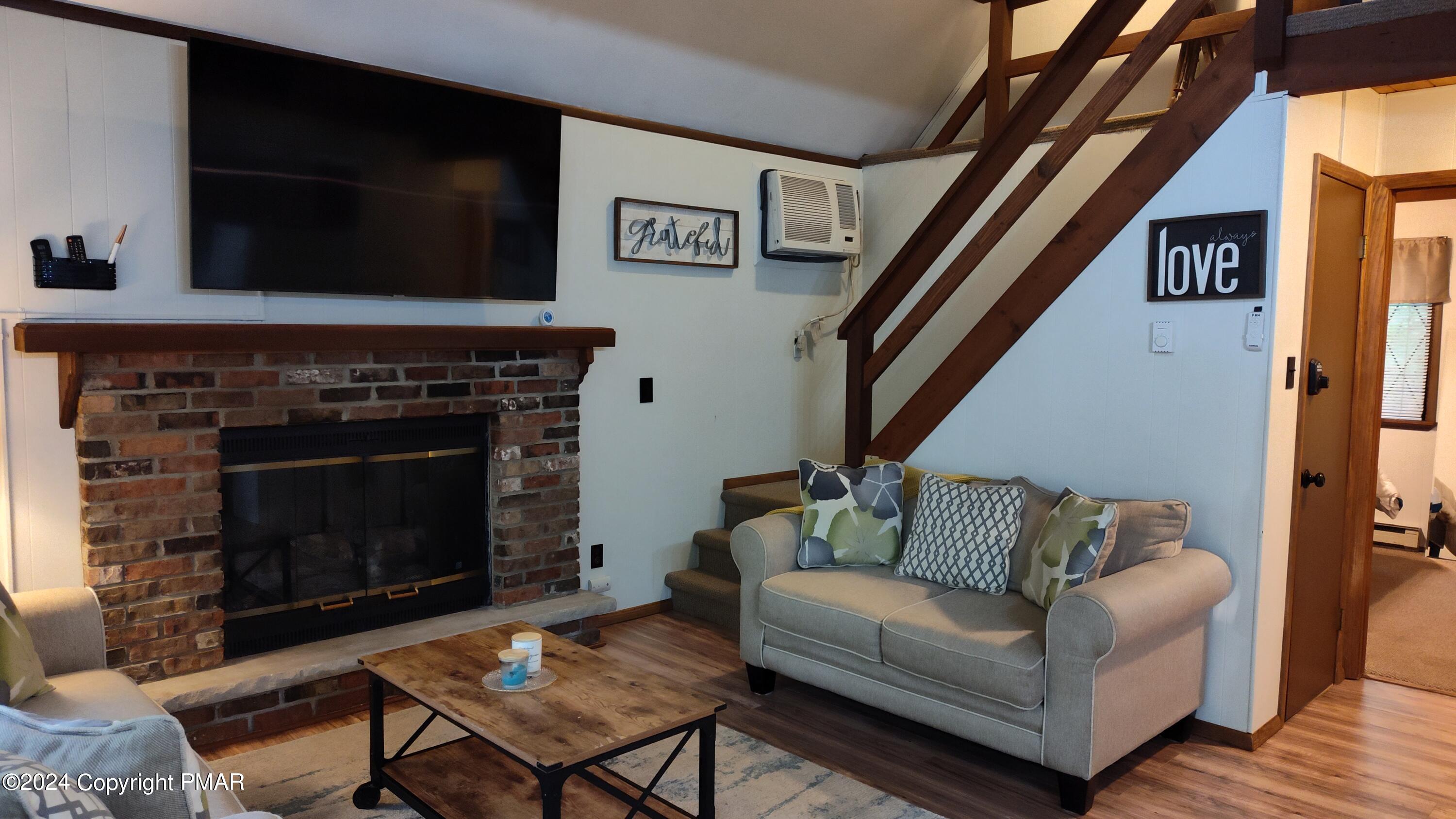 54 Deerfield Road, Lake Ariel, Pennsylvania image 5