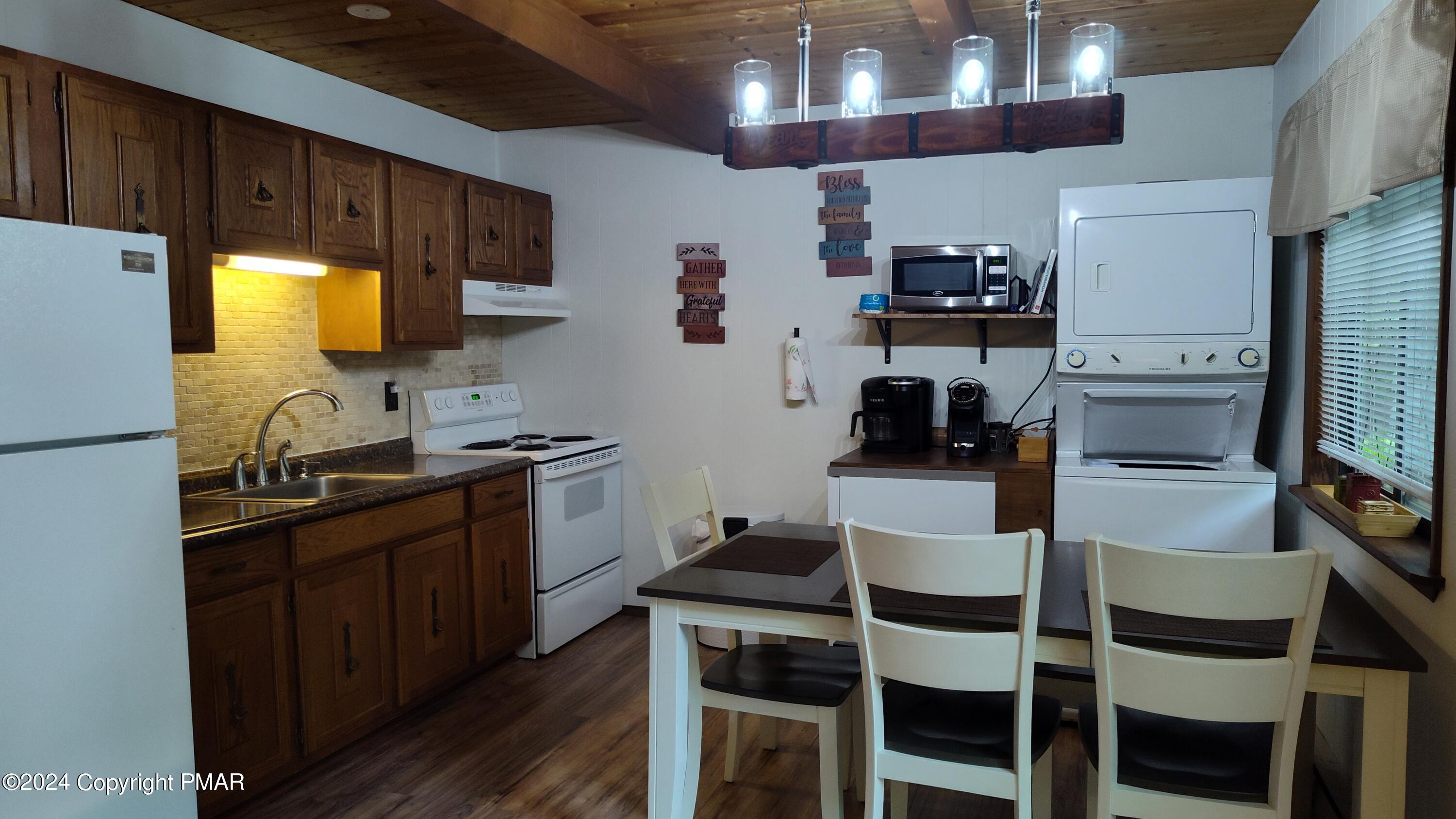 54 Deerfield Road, Lake Ariel, Pennsylvania image 11