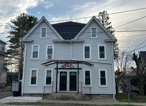 Condo For Rent - 175 Prospect Street #175-1<br/> East Stroudsburg, PA 18301