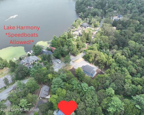 11 Maplewood Road Lake Harmony PA 18624