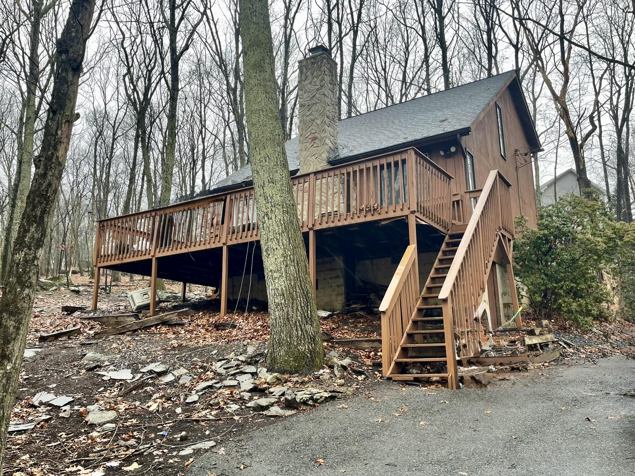 192 Bellingham Drive, Bushkill, Pennsylvania image 1