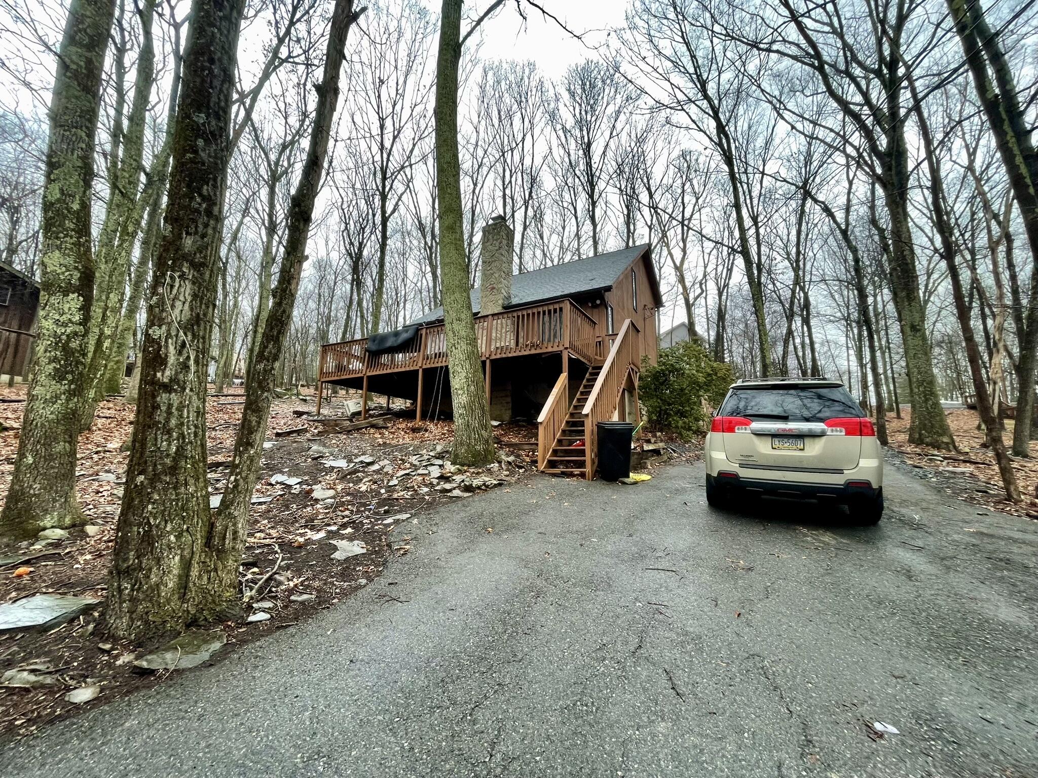 192 Bellingham Drive, Bushkill, Pennsylvania image 2