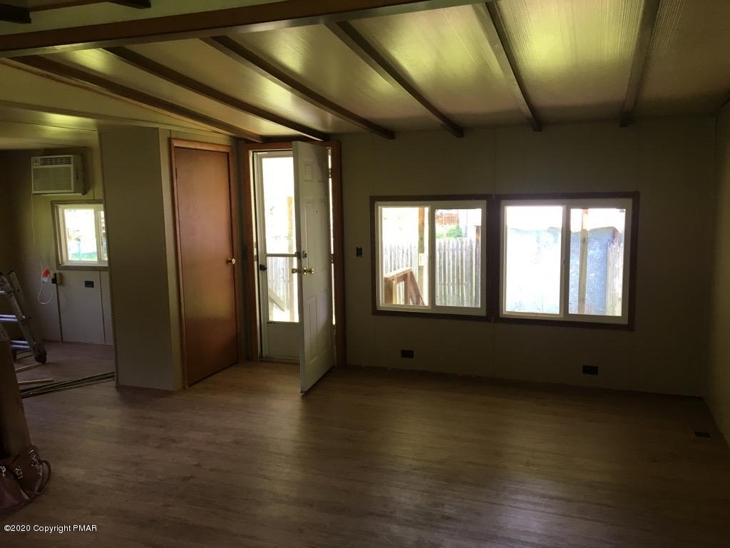 110 Kraemer Avenue, Stroudsburg, Pennsylvania image 3