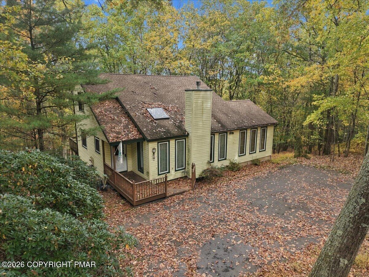 1121 Overlook Court